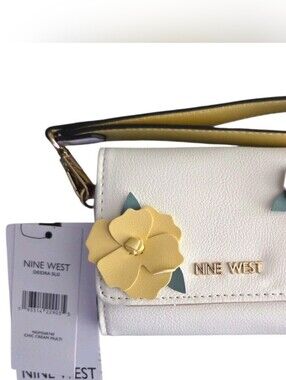 Nine West Deidra Floral Applique Tri-Fold Wristlet Wallet Chic Cream Yellow NWT